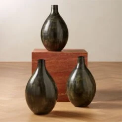 Arvada Patina Black Vase -Nesto Store ArvadaBlackPatinaVaseAV2SHF23