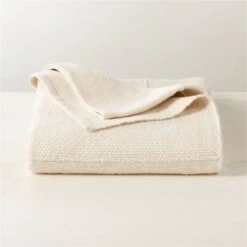 Berrini Handwoven Warm White Full/Queen Bed Blanket