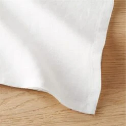 Bolt White Linen Napkin Set Of 4 -Nesto Store BoltLinenNapknWht20x20inS4ROF16