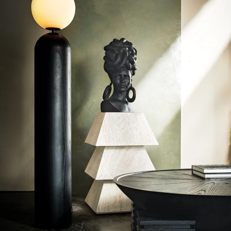 Weaver Bird Black Fiber Clay Bust 8 Weaver Bird Black Fiber Clay Bust - Image 6