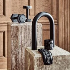 EQUIPT Black Ubarre Weight 8 Lbs -Nesto Store CB2HOL22 07B hero 1