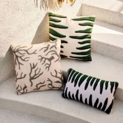 Gato Outdoor Throw Pillow 20'' -Nesto Store CB2SU23 RC 05C 037 1