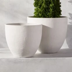 Castino White Outdoor Planter Medium -Nesto Store CastinoWhitePlanterGroupFHS21