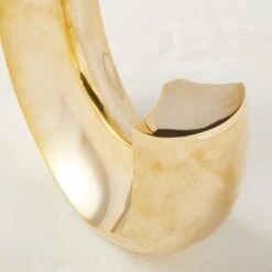 Clef Brass Sculpture Bookend -Nesto Store ClefBrassSclptrBookendAV2SHSS22