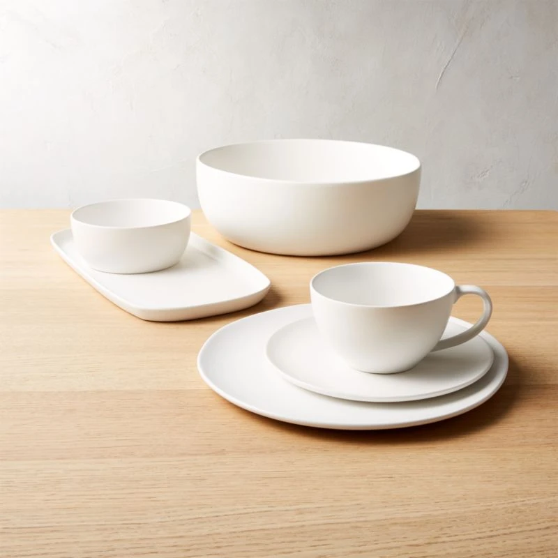 Crisp Matte White Salad Plats Set Of 8 4 Crisp Matte White Salad Plats Set Of 8 - Image 2