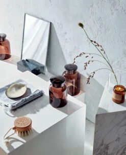 Iris Hantverk Bath Brush Puck -Nesto Store GazeBlackMarbleVanityMirrorJN19