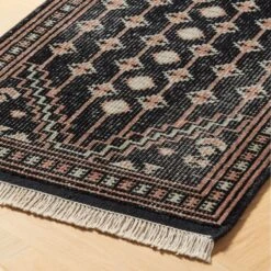 Inaz Hand-Knotted Black Wool Runner Rug 2.5'x8' -Nesto Store InazHdkdNZWlBlkRnnr2p5x8ROS23