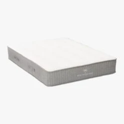 Laurel Queen Mattress -Nesto Store LaurelQueenMattressF18