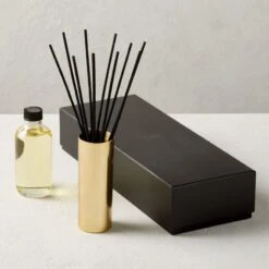 Oak + Grapefruit Reed Scent Diffuser