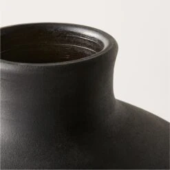 Osito Round Black Terracotta Floor Vase -Nesto Store OsitoBlkHandThrownVaseAV2SHF22