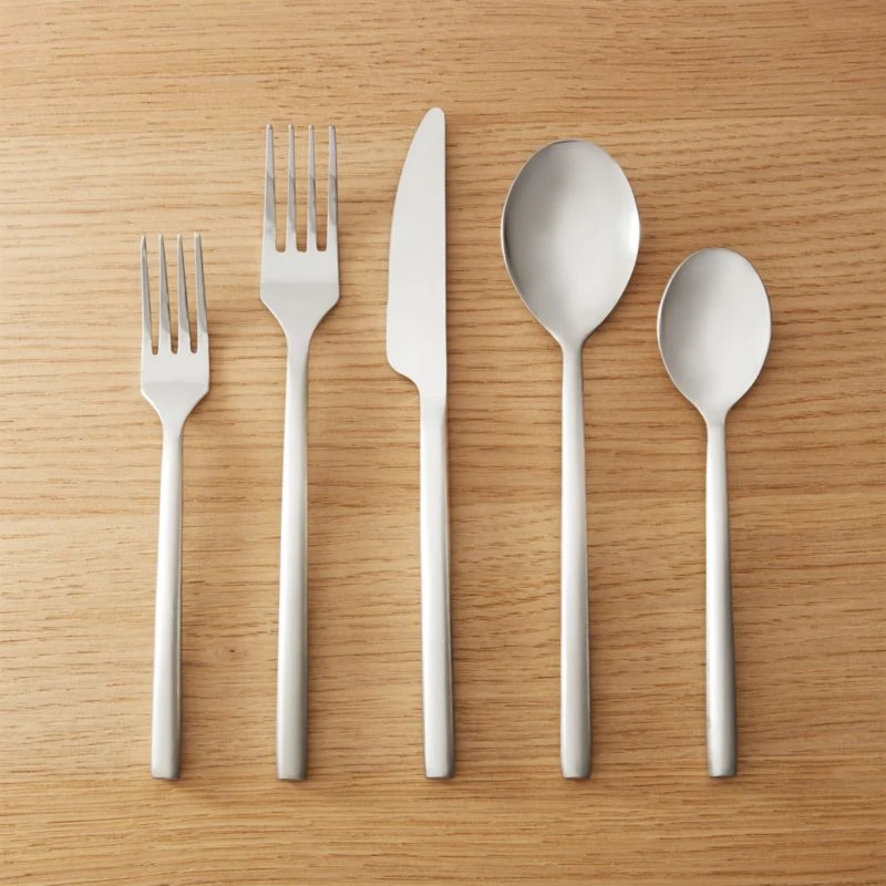 20-Piece Rush Brushed Silver Flatware Set 3 20-Piece Rush Brushed Silver Flatware Set