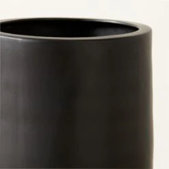 Reo Tall Black Vase 8 Reo Tall Black Vase -Nesto Store ReoLargeBlackVaseAVSHS23