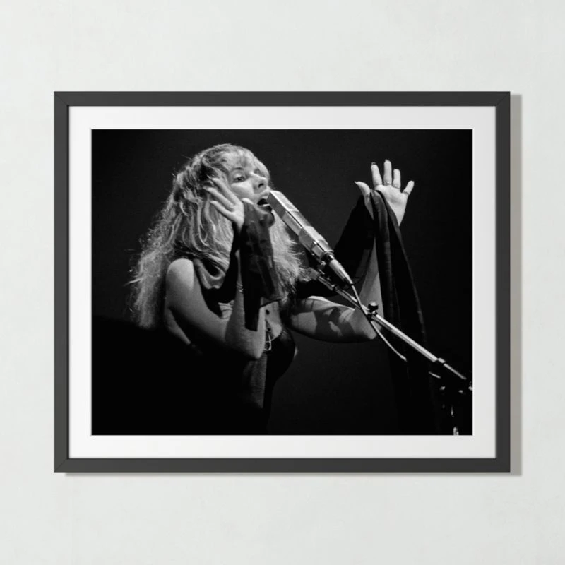 'Stevie Nicks, 1977' Photographic Print In Black Frame 21.5"x17.5" 4 'Stevie Nicks, 1977' Photographic Print In Black Frame 21.5"x17.5" - Image 2
