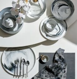 Swirl Black And White Dinner Plate -Nesto Store SwirlDinnerwareFB21 1x1 6