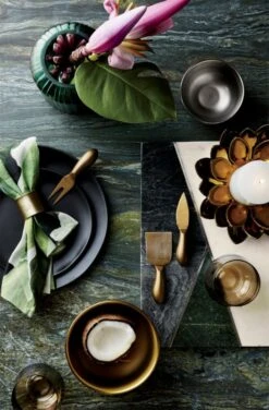 Crisp Matte Black Dinner Plate Set Of 8 -Nesto Store cruztealglassvaseJN18 1